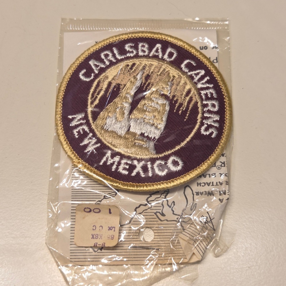 Vintage‎ Carlsbad Caverns New Mexico Embroidered Patch Collectible Souvenir